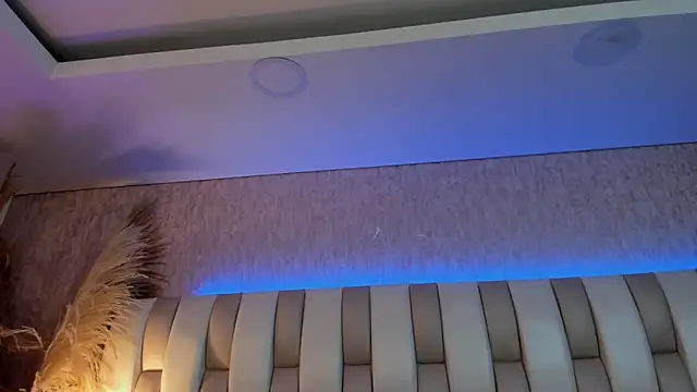 Snapshot of Rebeca_jones chatting on May 21, 12:12 pm Rebeca jones online show from May 21, 12:12 pm