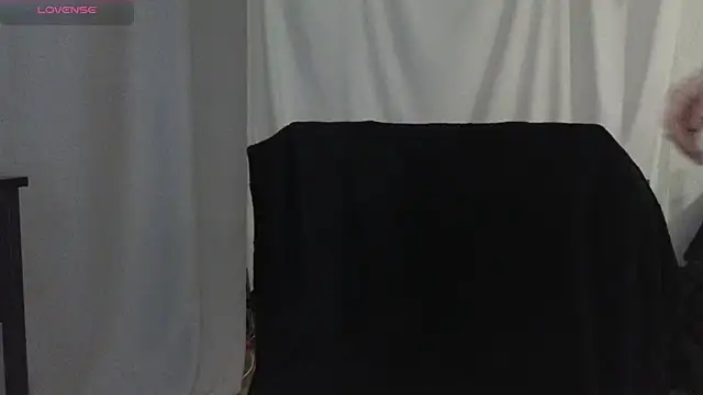 Mia G0ld online show from January 11, 4:12 pm