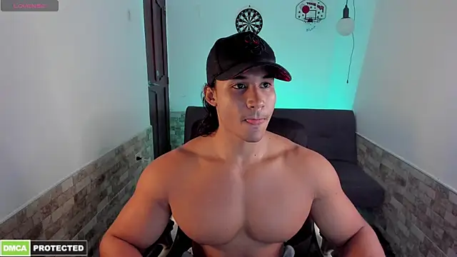 Snapshot of Carl_Smithh chatting on November 1, 10:45 pm Carl Smithh online show from November 1, 10:45 pm