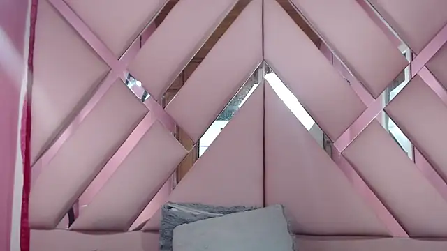 nathaly low1 online show from February 6, 5:46 am