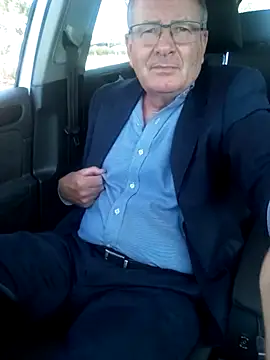 stiffandlubedxh online show from March 11, 2:10 am