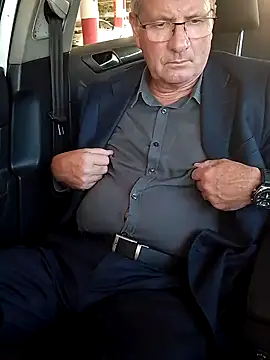 stiffandlubedxh online show from March 19, 7:29 am