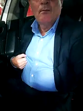 stiffandlubedxh online show from September 15, 8:25 am