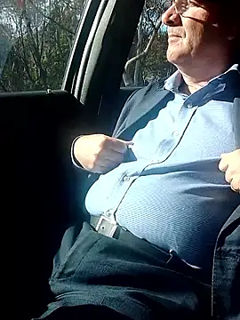 stiffandlubedxh online show from December 1, 9:42 pm