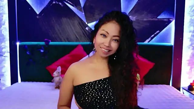 ElyaQuinn online show from April 3, 6:00 am