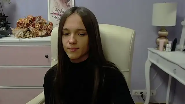 Snapshot of dirtyxEmily chatting on October 2, 6:42 am dirtyxEmily online show from October 2, 6:42 am