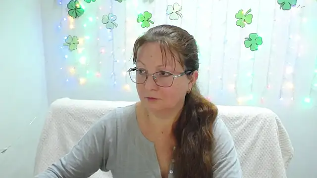 VanessaHotts online show from March 21, 9:12 am