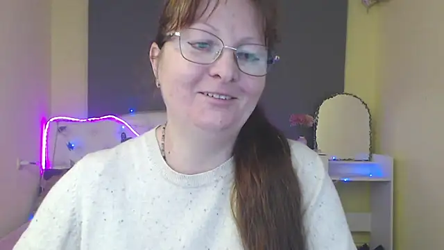 Snapshot of VanessaHotts chatting on April 25, 1:41 pm VanessaHotts online show from April 25, 1:41 pm