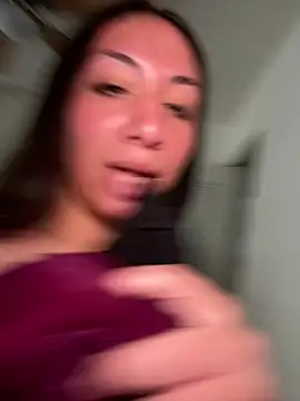 BustiBunny69 online show from April 18, 3:05 pm