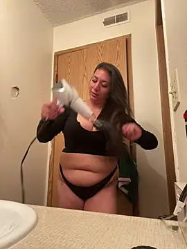 BustiBunny69 online show from July 3, 3:13 am