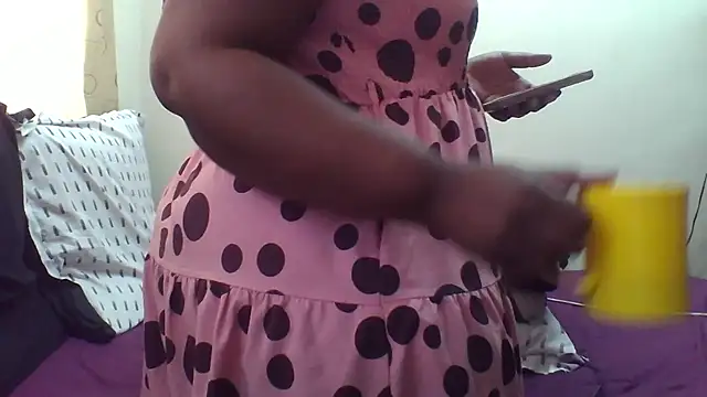 AddictiveAssCurves online show from October 2, 10:00 am