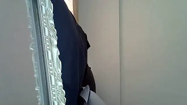 Snapshot of AddictiveAssCurves chatting on February 3, 8:41 am AddictiveAssCurves online show from February 3, 8:41 am