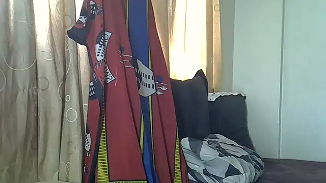 Snapshot of AddictiveAssCurves chatting on February 24, 10:35 am AddictiveAssCurves online show from February 24, 10:35 am