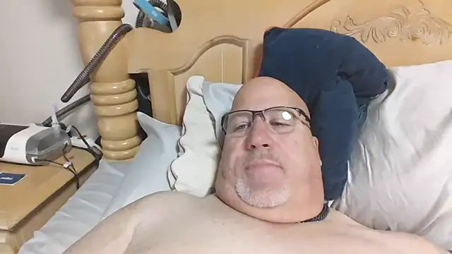 Bigbear0563 online show from March 18, 4:21 pm