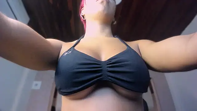 Snapshot of Emmily_Savage chatting on May 26, 11:50 am Emmily Savage online show from May 26, 11:50 am