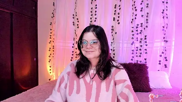 Mey moon online show from December 3, 9:34 pm