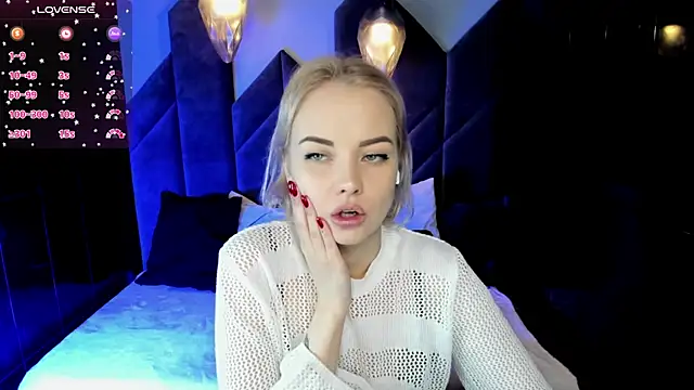 Snapshot of StephanieSweety chatting on February 27, 7:15 pm StephanieSweety online show from February 27, 7:15 pm