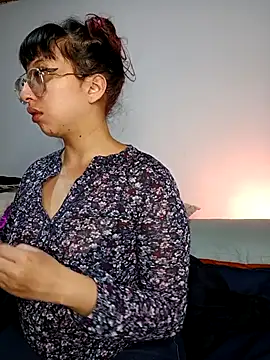 Piafisher1 online show from November 8, 1:17 am