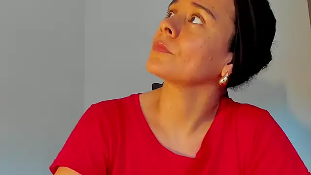 Snapshot of Sami_Hotie1 chatting on December 1, 9:31 pm Sami Hotie1 online show from December 1, 9:31 pm