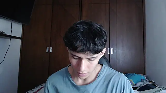 aresholland online show from March 16, 10:09 pm