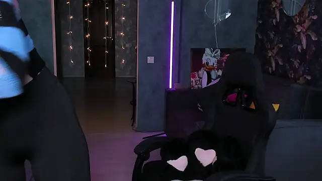 Blckmirrorr online show from January 18, 8:07 am