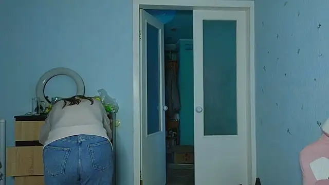   Samer  online show from February 4, 2:21 pm