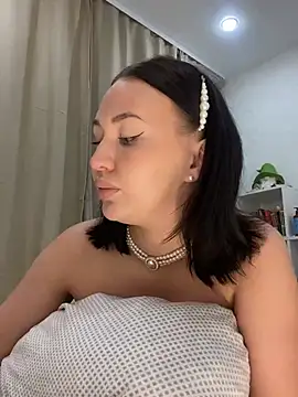 Snapshot of SelenaFoxy chatting on March 1, 12:50 am SelenaFoxy online show from March 1, 12:50 am