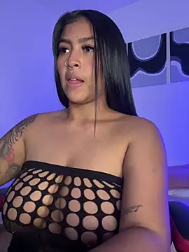 meganjames1 online show from November 26, 12:11 am