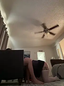 Snapshot of KatDaddie9886 chatting on February 6, 9:17 pm KatDaddie9886 online show from February 6, 9:17 pm