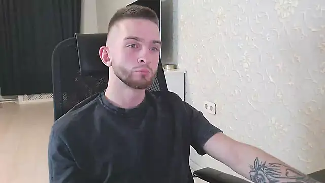 Snapshot of Marselle_Laker chatting on January 10, 2:25 am Marselle Laker online show from January 10, 2:25 am