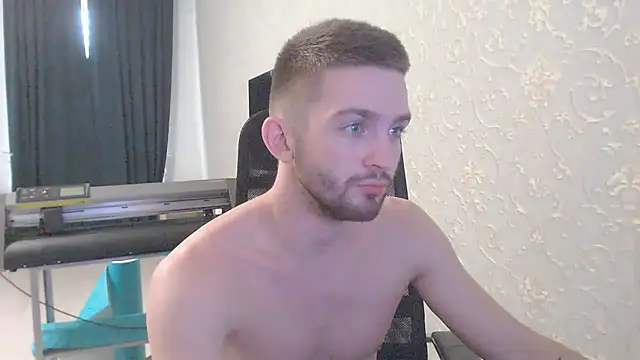 Snapshot of Marselle_Laker chatting on February 24, 11:10 am Marselle Laker online show from February 24, 11:10 am