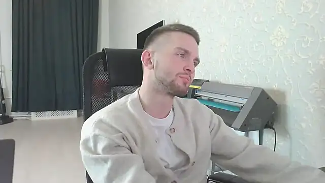 Snapshot of Marselle_Laker chatting on November 14, 10:29 pm Marselle Laker online show from November 14, 10:29 pm