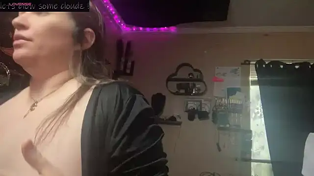 spunlikecottoncandy online show from June 19, 10:35 pm