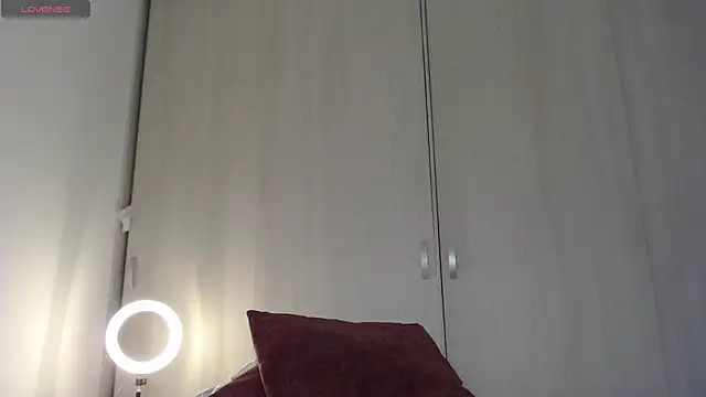 cristal sexybody online show from December 4, 8:28 pm