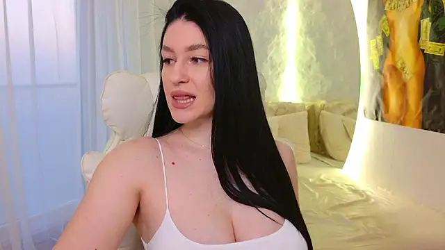 moniqque online show from March 9, 5:11 am