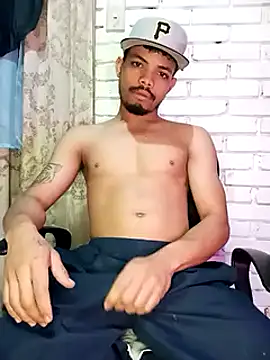 Snapshot of danidiazto2023 chatting on January 27, 9:44 pm danidiazto2023 online show from January 27, 9:44 pm