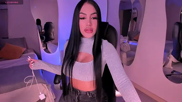 MileyCruz  online show from December 13, 4:22 am