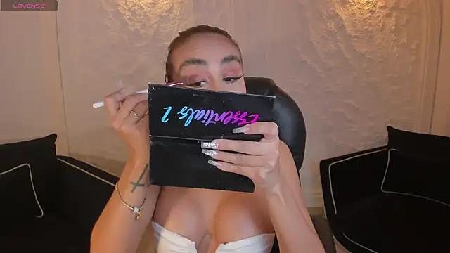 DannaCruz online show from November 23, 5:46 pm