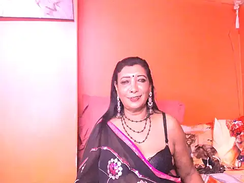 indiansarika65 online show from April 10, 3:56 am