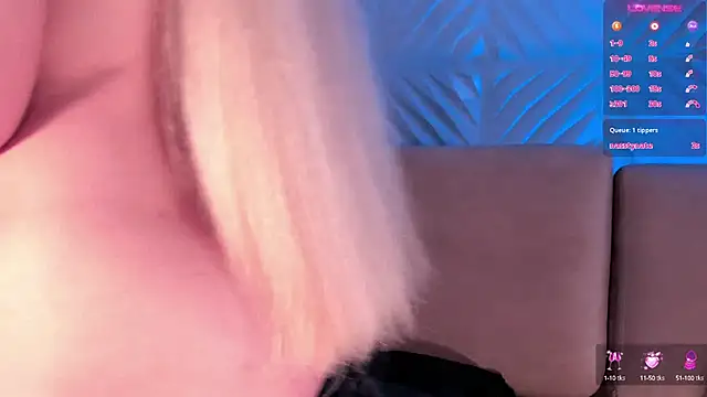 Snapshot of SophiePalmer chatting on February 26, 11:59 pm SophiePalmer online show from February 26, 11:59 pm