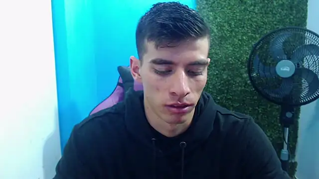 Snapshot of DEIBY_BABY chatting on January 2, 9:50 pm DEIBY BABY online show from January 2, 9:50 pm