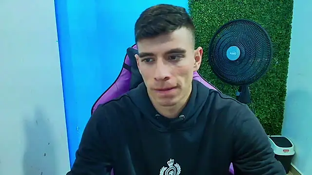 Snapshot of DEIBY_BABY chatting on January 16, 10:44 pm DEIBY BABY online show from January 16, 10:44 pm