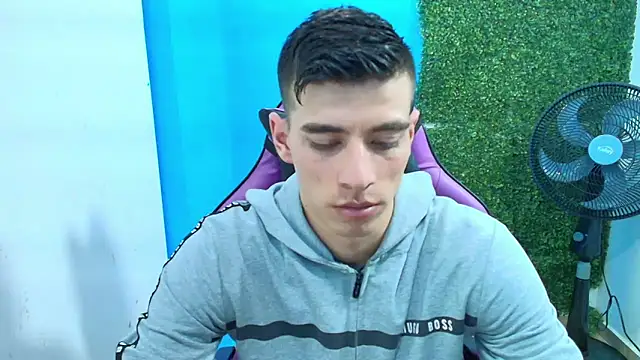 Snapshot of DEIBY_BABY chatting on February 1, 8:26 pm DEIBY BABY online show from February 1, 8:26 pm