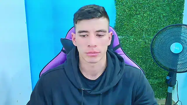 Snapshot of DEIBY_BABY chatting on February 15, 12:59 am DEIBY BABY online show from February 15, 12:59 am