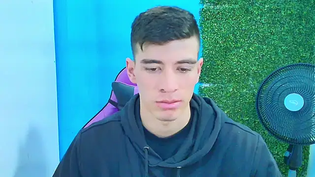 Snapshot of DEIBY_BABY chatting on February 17, 6:48 pm DEIBY BABY online show from February 17, 6:48 pm