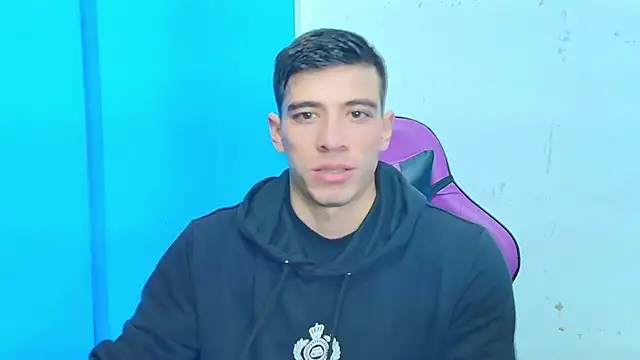 Snapshot of DEIBY_BABY chatting on February 23, 10:42 pm DEIBY BABY online show from February 23, 10:42 pm