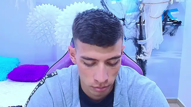 Snapshot of DEIBY_BABY chatting on October 30, 9:26 pm DEIBY BABY online show from October 30, 9:26 pm