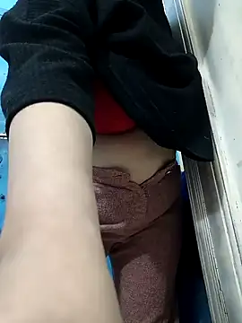 Sexybomb33 online show from January 3, 4:55 am