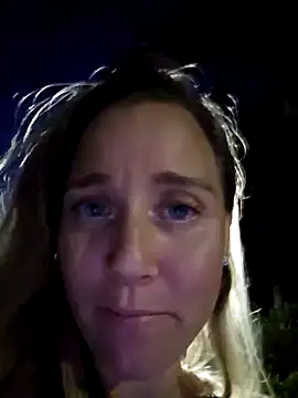 Snapshot of SkyelarSommer chatting on February 6, 11:48 pm SkyelarSommer online show from February 6, 11:48 pm