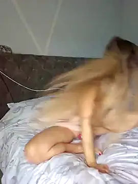 Snapshot of SkyelarSommer chatting on February 24, 6:58 pm SkyelarSommer online show from February 24, 6:58 pm